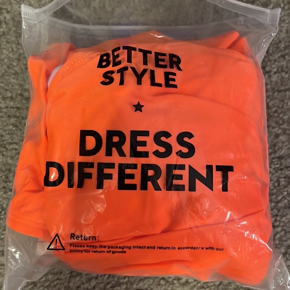 Women’s bathing suit size large - Picture 7 of 7